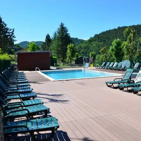 3 Etoiles - Piscine - Eeeggf Meyrueis