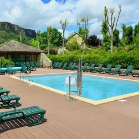 3 Etoiles - Piscine - Eeeggf Meyrueis